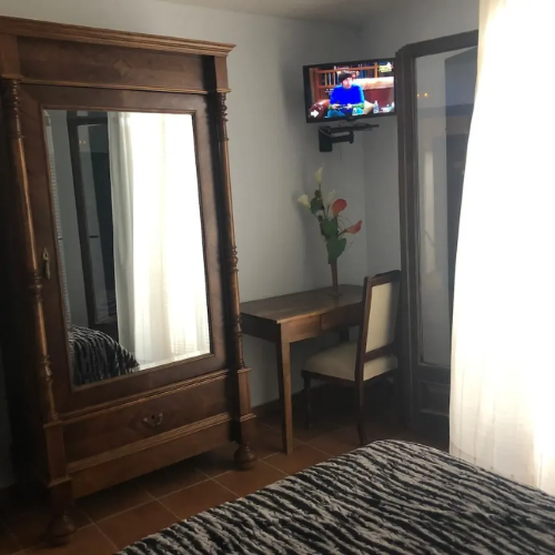 0221y12000amw79678EC0_W_1280_853_R5