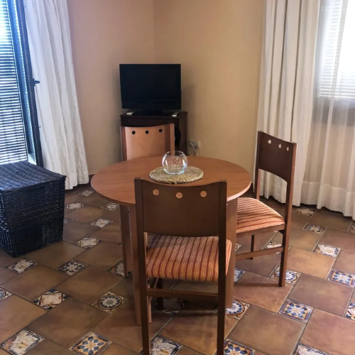 0223r12000amw796i5E5B_W_1280_853_R5