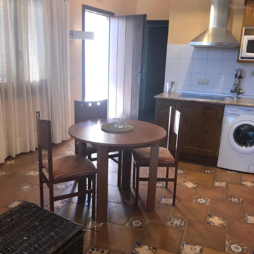 0226812000amw767hC018_W_1280_853_R5